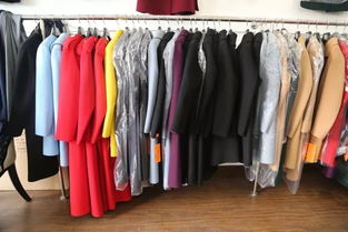 海寧工廠直營店火熱上新 呢大衣200元起，前店后廠打造服飾零售新模式